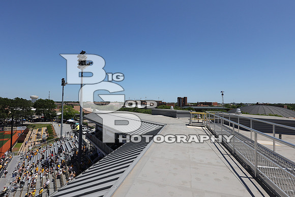 1BGP8924